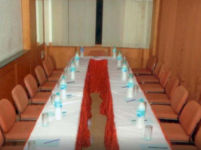 Hotel Parth Residency à Ahmedabad Extérieur photo